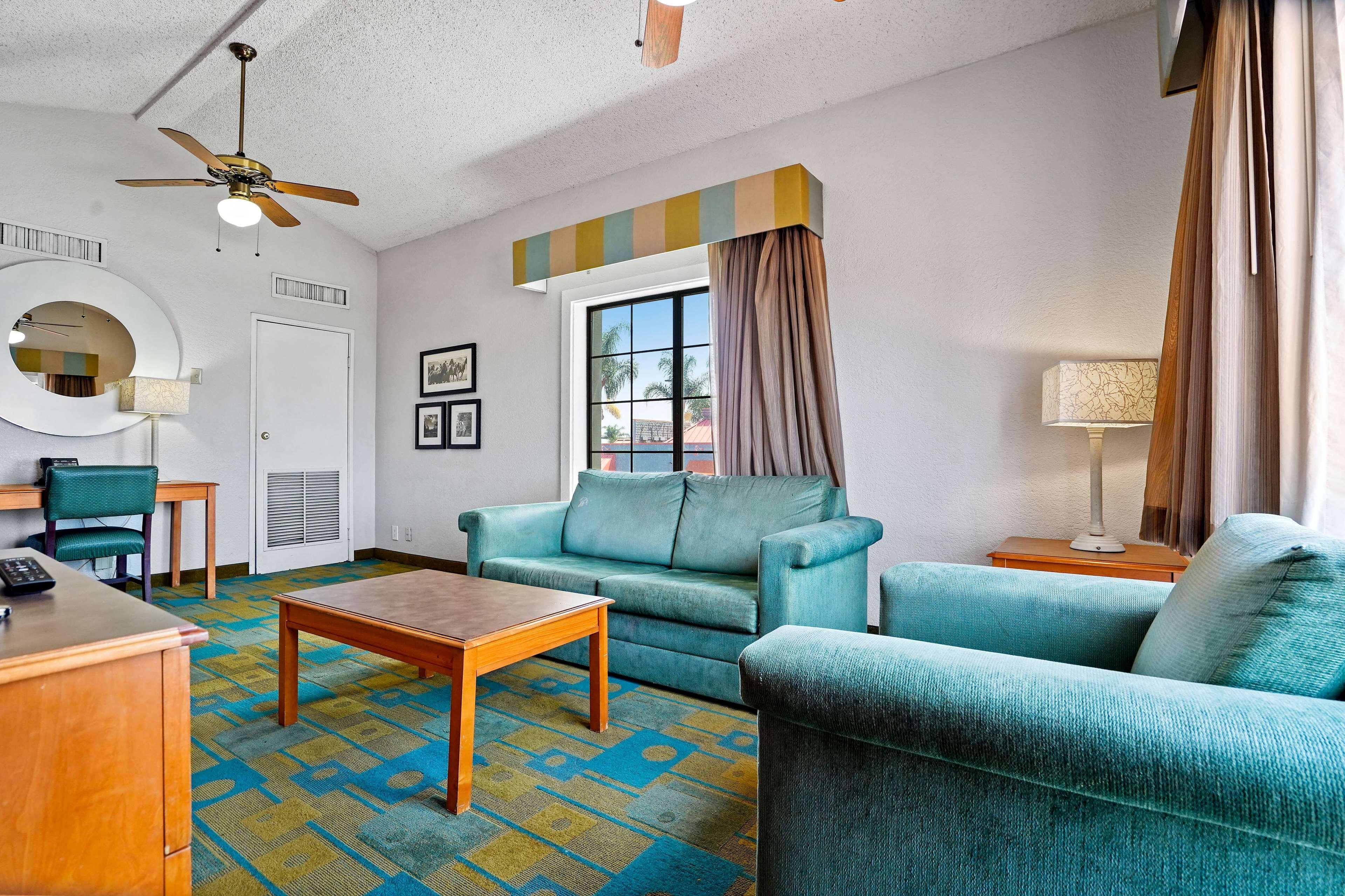 La Quinta Inn By Wyndham Costa Mesa Orange County Exterior foto