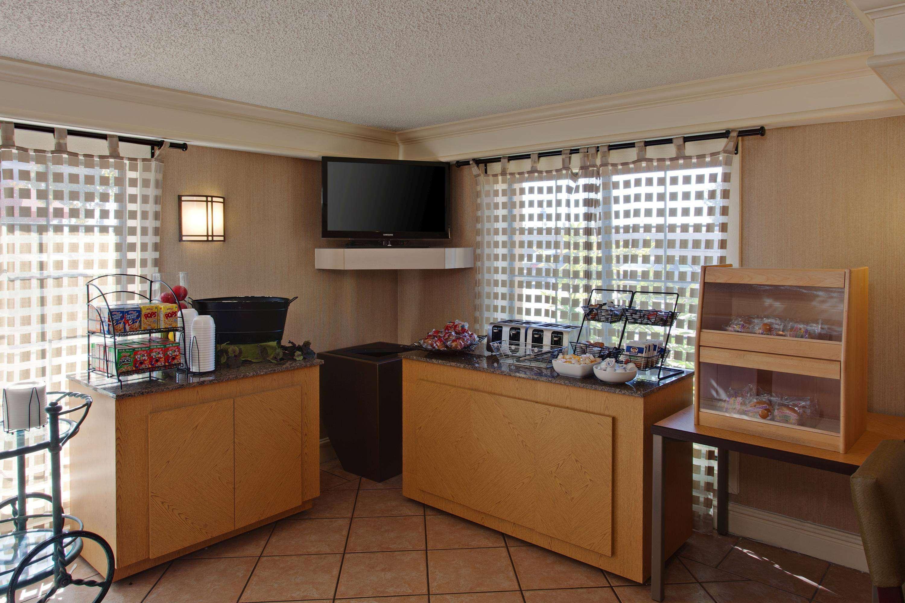 La Quinta Inn By Wyndham Costa Mesa Orange County Exterior foto